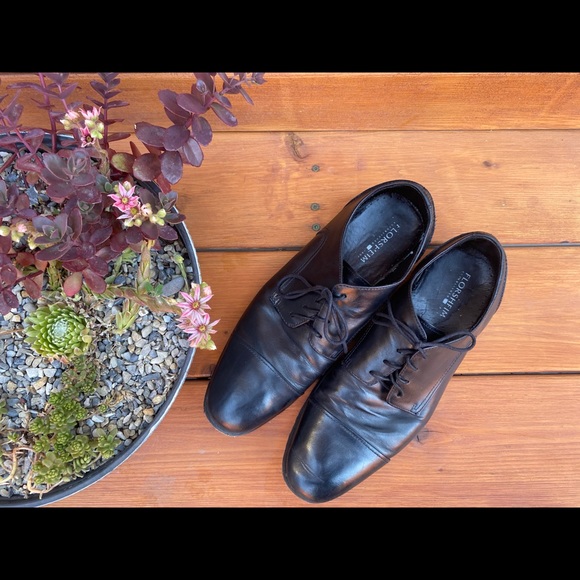 Black Florsheim Cap Toe Dress Shoes - Picture 4 of 6